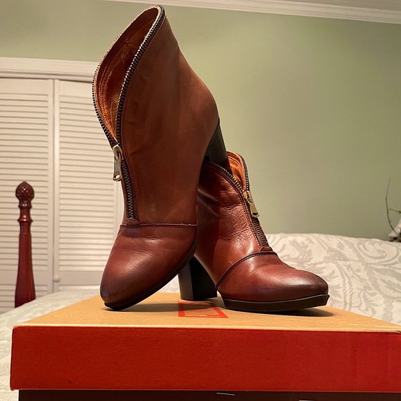 PIKOLINOS Shoes - Pikolinos Brown leather booties